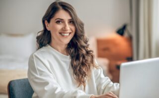 Mistrzowskie Podłogi: Rzemiosło i Innowacje w Produkcji Parkietu